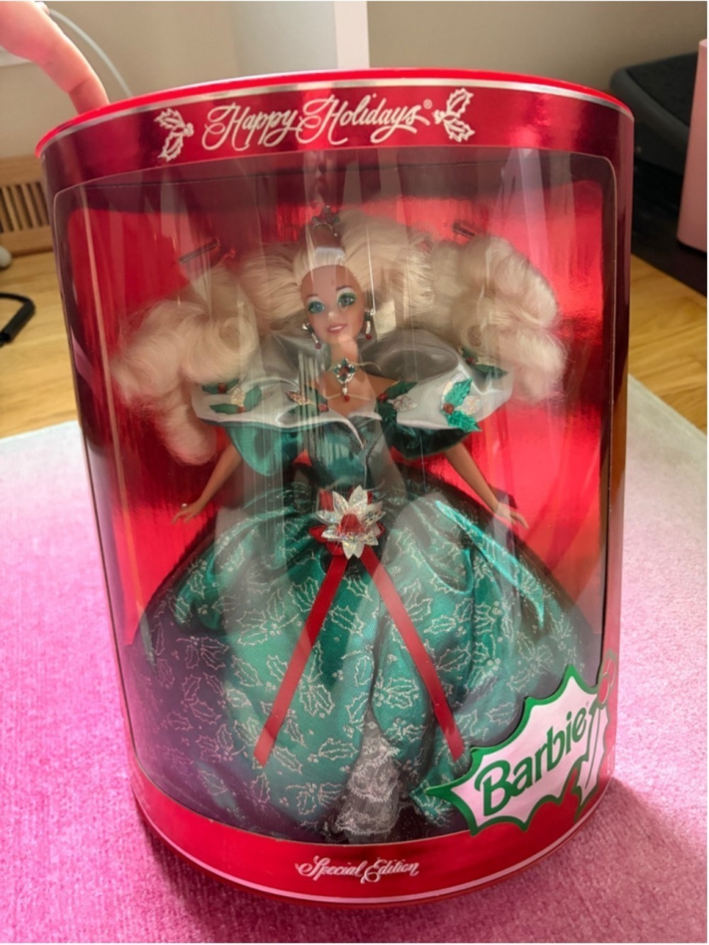 Mattel 1995 Happy Holidays Barbie Special Edition Doll 14123